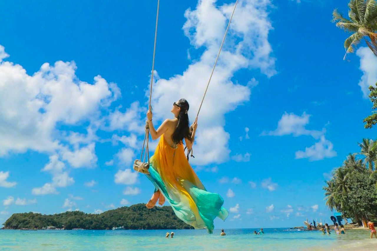 DANANG - BANA HILLS - HUE - HOIAN - PHUQUOC ISLAND 8D/7N: THE VIETNAM PARADISE ODYSSEY: FROM THE HILLS OF FANTASY TO SUN-KISSED SHORES from 495 USD/person only 